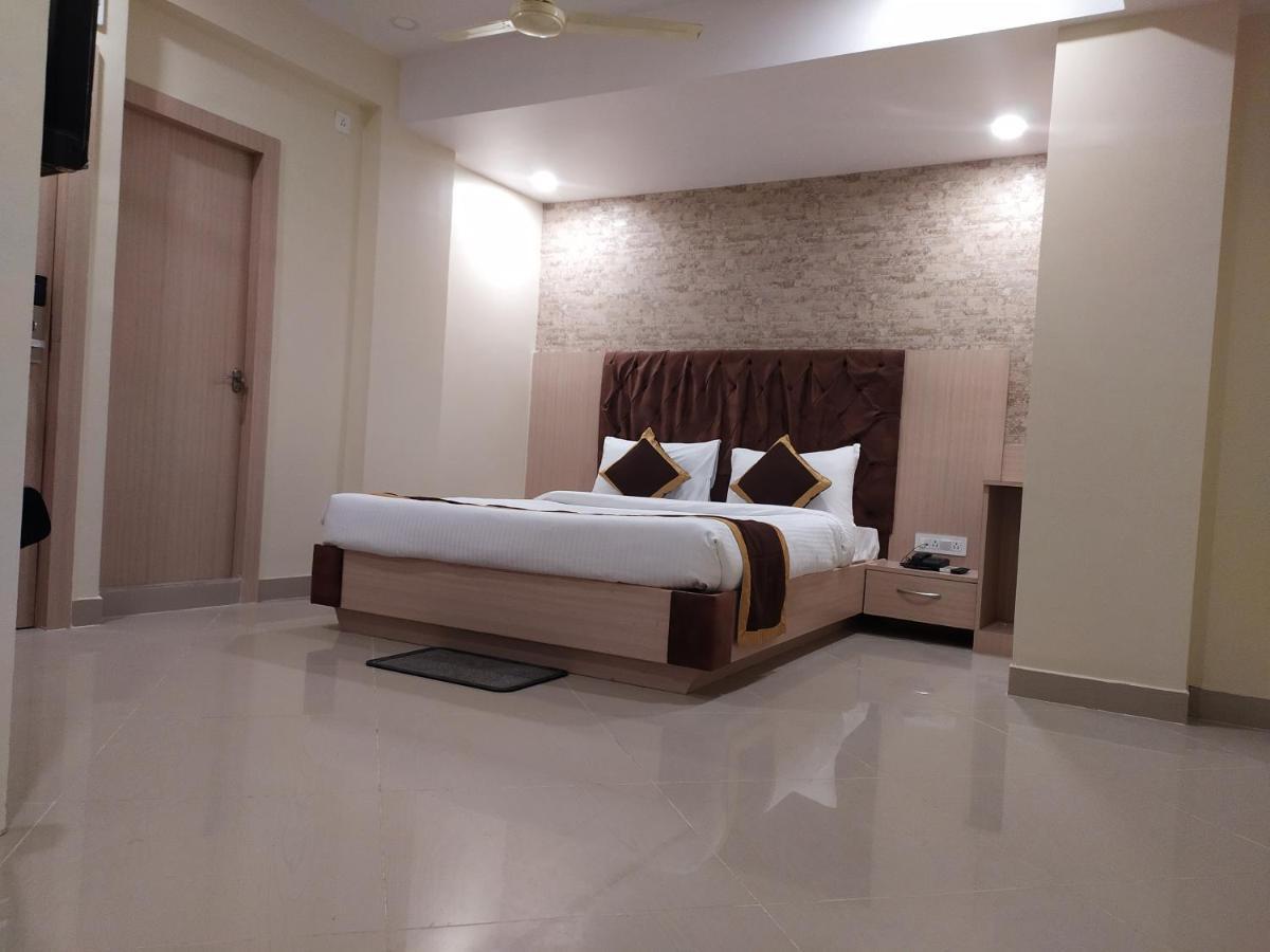The Panash - Hotel & Banquet Kalkutta Exterior foto