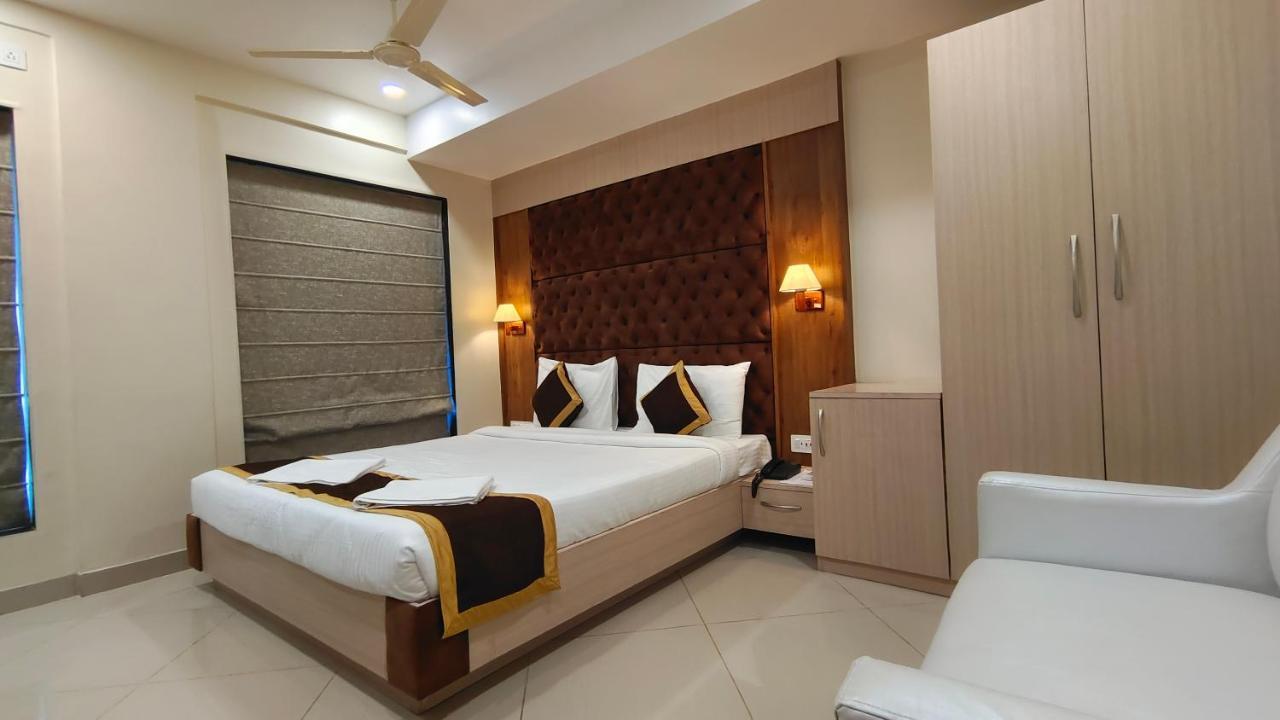 The Panash - Hotel & Banquet Kalkutta Exterior foto